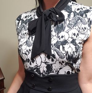 Folter Occult bow tie skull top